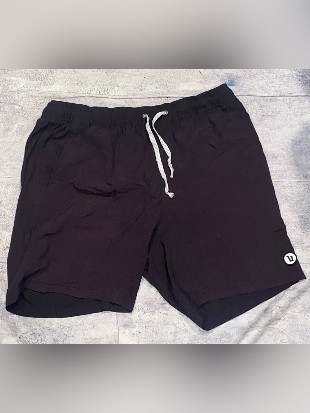 Vuori Kore Shorts Athletic Performance Stretch Logo Outdoors Running Lined 7” XL
